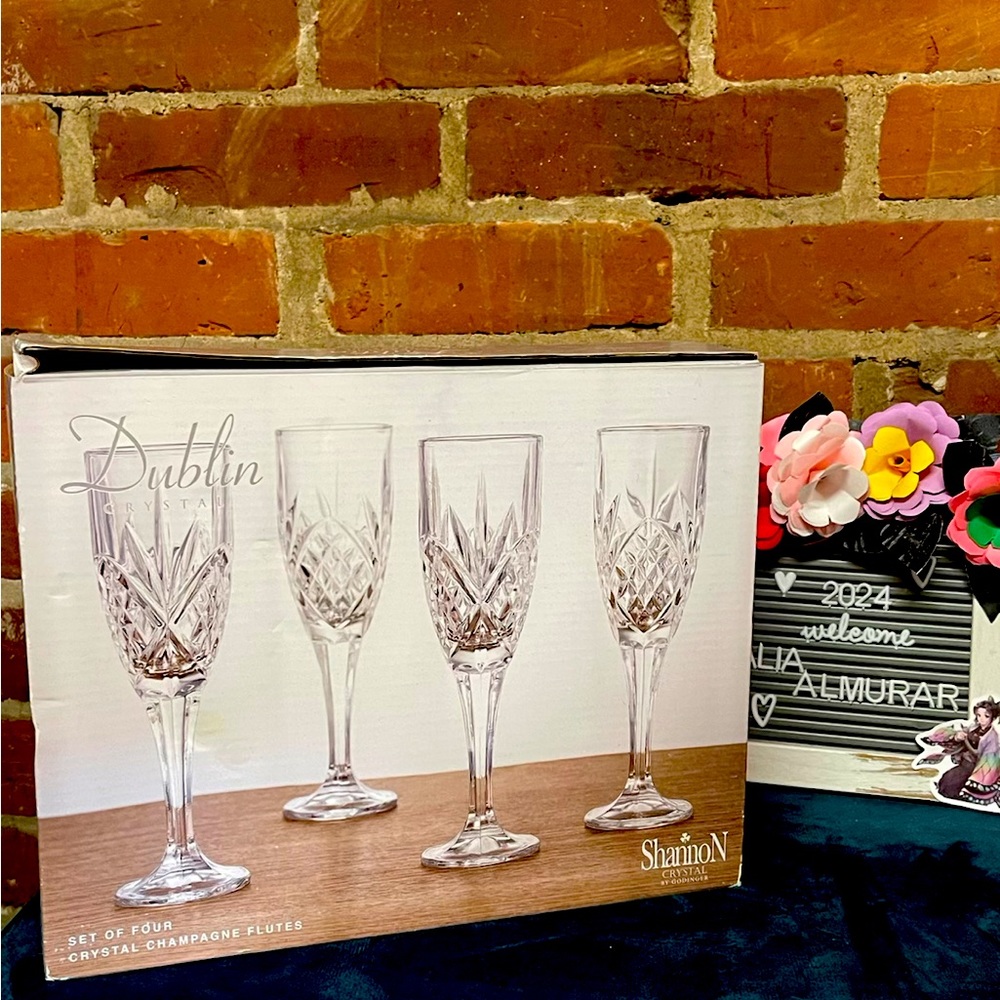 Shannon Dublin Crystal Champagne Flute by Godinger Set Of 4 Brand New